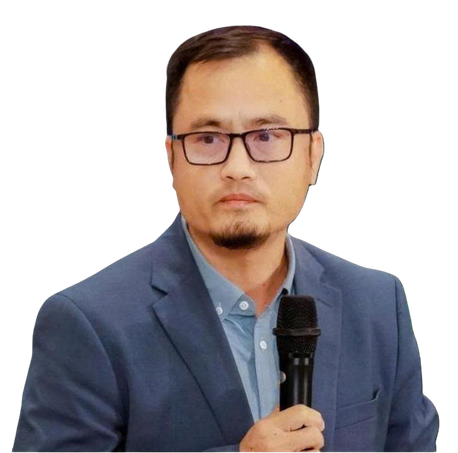 Ảnh chân dung Tùng Đinh